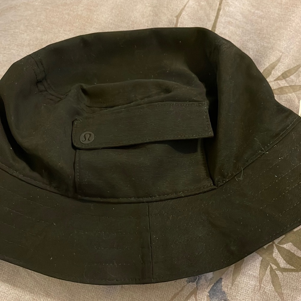 Lululemon bucket hat s/m